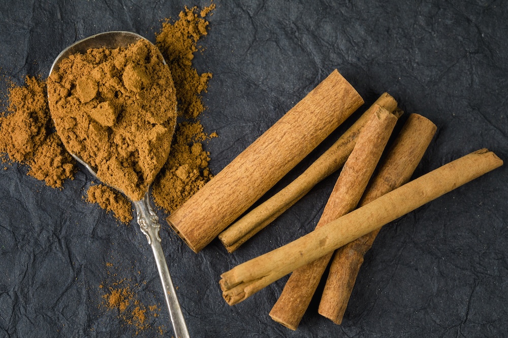 Ground cinnamon and cinnamon sticks, dalchini, perfect balancing ayurvedic spice, coffee spices and blood pressure situations managing remedy